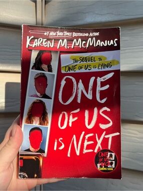 📚 4/25$ 📚 One of Us Is Next by Karen M. McManus